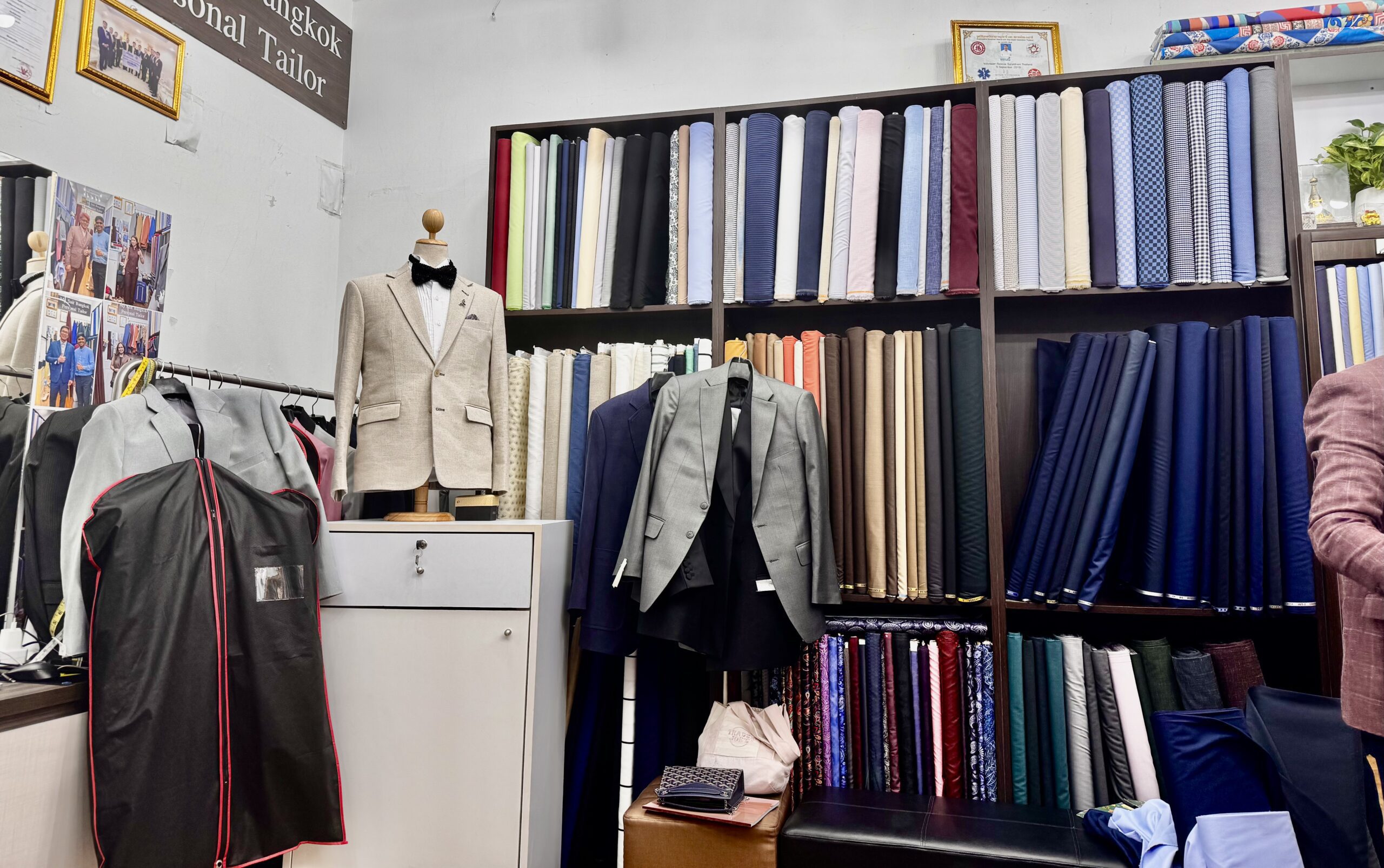 How Can a Bangkok Tailor Offer 1 Coat + 1 Shirt + 1 Pant + 1 Tie in 24 Hours for $137? I Decoded the Strategy.